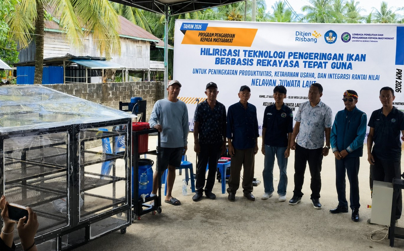 Solar Dryer Rack System Tingkatkan Produktivitas Pengolahan Ikan Nomei Nelayan Juwata Laut